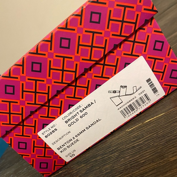 BRAND NEW women’s Tory Burch sandals - Picture 6 of 6